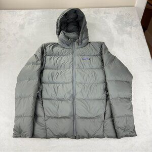 Patagonia NWT Men's Size Medium Silent Down Puffer Jacket 27930 w/Flaws